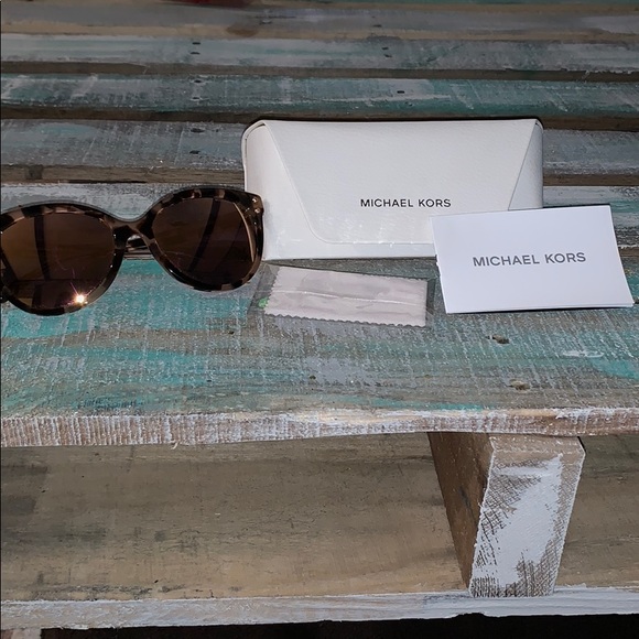 Michael Kors Sunglasses - Picture 1 of 4